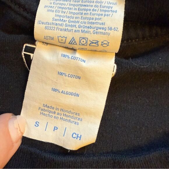 The Mandalorian Star Wars Black Graphic T-Shirt This Is The Way Men Unisex Small - Picture 4 of 5